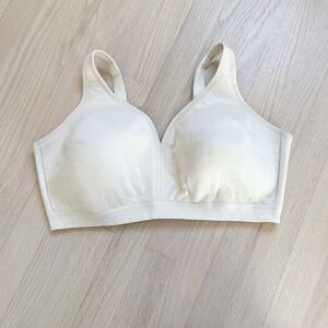 BUY 1 GET 1 FREE Cacique lightly lined no wire 42DDD